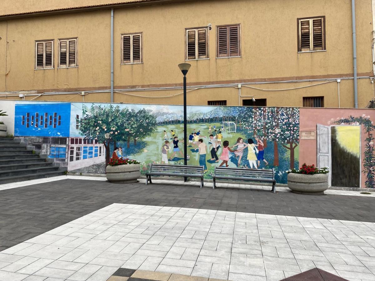 Graniti "The Gole Of Alcantara Living In The Dream'S Room" מראה חיצוני תמונה